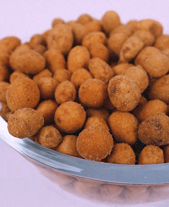 High-protein Coated Peanuts Snack With a Crunchy Texture